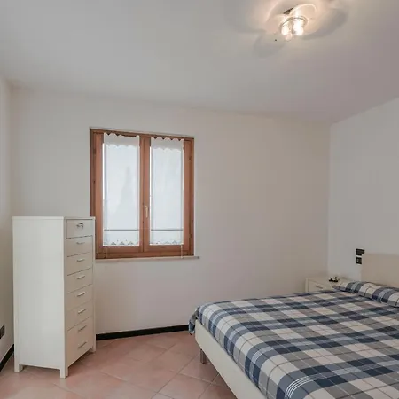 Casa Mary Tre - Attico Con Terrazza A 2 Passi Dal アパート シルミオーネ