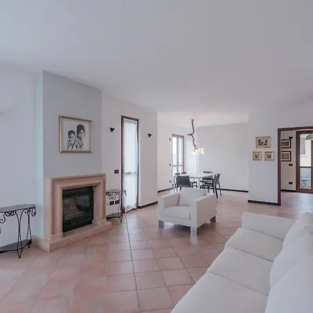 アパート Casa Mary Tre - Attico Con Terrazza A 2 Passi Dal *