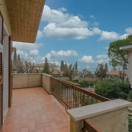 Casa Mary Tre - Attico Con Terrazza A 2 Passi Dal アパート *