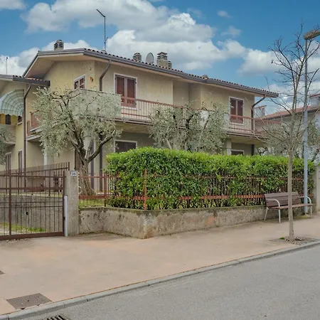 Casa Mary Tre - Attico Con Terrazza A 2 Passi Dal Sirmione
